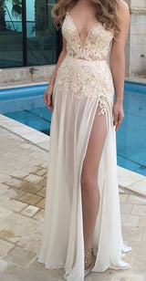 A-Line/Princess V-Neck Floor Length Chiffon Prom Formal Evening Dress with Applique