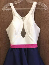 A-Line/Princess V-neck Satin Sleeveless Short/Mini Homecoming Dress