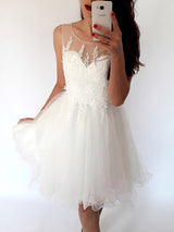 A-Line/Princess Scoop Tulle Sleeveless Short/Mini Backless Dress with Applique