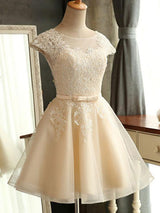 A-Line/Princess Scoop Tulle Short Sleeves Knee Length Dress with Applique Lace