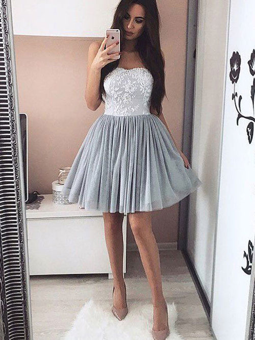 A-Line/Princess Sweetheart Tulle Sleeveless Short/Mini Homecoming Dress with Applique Ruffles