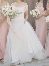 A-Line/Princess Bateau Sweep/Brush Train Short Sleeves Tulle Wedding Dress