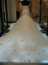 Trumpet/Mermaid Sweetheart Court Train Sleeveless Tulle Wedding Dress with Beading