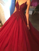 Ball Gown Spaghetti Straps Sweep/Brush Train Tulle Prom Evening Dress with Applique