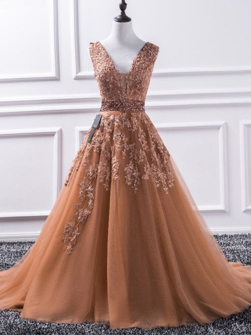 A-Line/Princess V-neck Sweep/Brush Train Tulle Prom Evening Dress with Applique