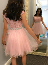 A-Line/Princess Bateau Tulle Sleeveless Short/Mini Homecoming Dress with Applique