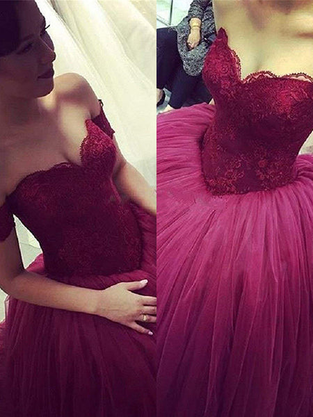 Ball Gown Off-the-Shoulder Tulle Sleeveless Sweep/Brush Train Prom Dress with Applique